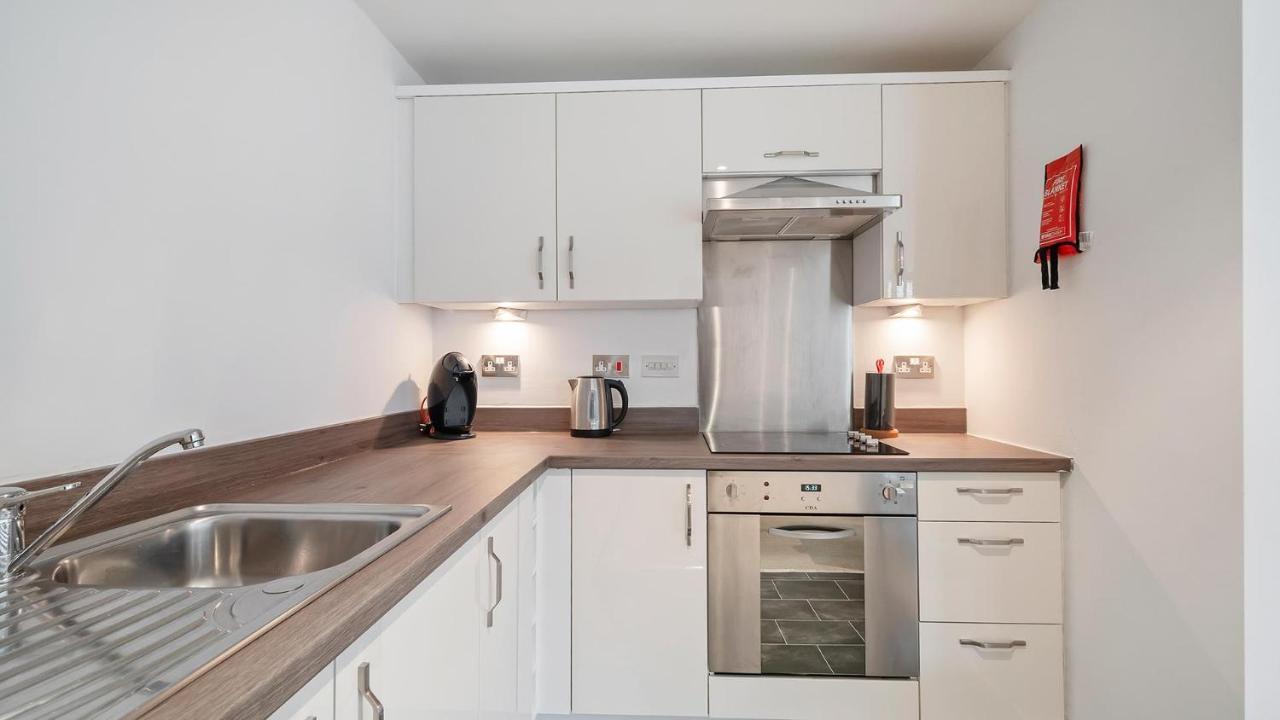 Stylish 2Br Apartment In Heart Of Sheffield Esterno foto